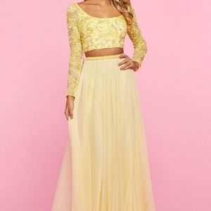 Sherri Hill Yellow two piece gown New with tags Size 2